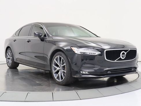 Used 2018 Volvo S90 T5 Momentum w/ Convenience Package AWD/4WD image 7
