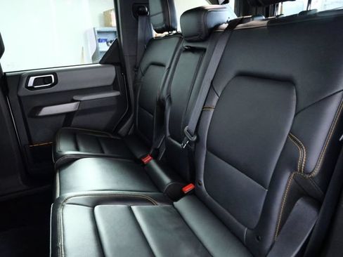 Used 2023 Ford Bronco Badlands AWD/4WD image 14