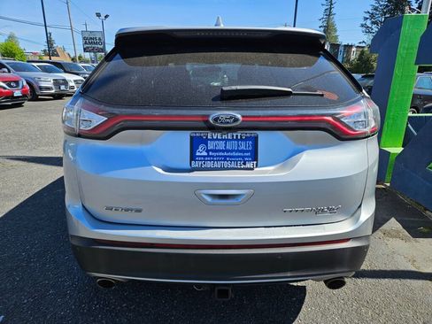 Used 2017 Ford Edge Titanium AWD/4WD image 4