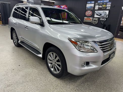 Used 2010 Lexus LX 570 4WD image 7