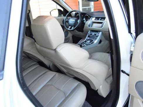 Used 2016 Land Rover Range Rover Evoque SE image 51