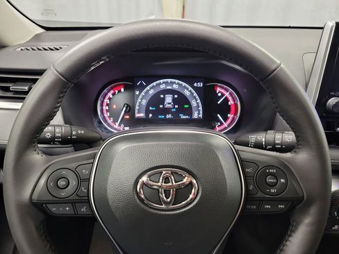 Used 2023 Toyota RAV4 XLE Premium FWD image 15