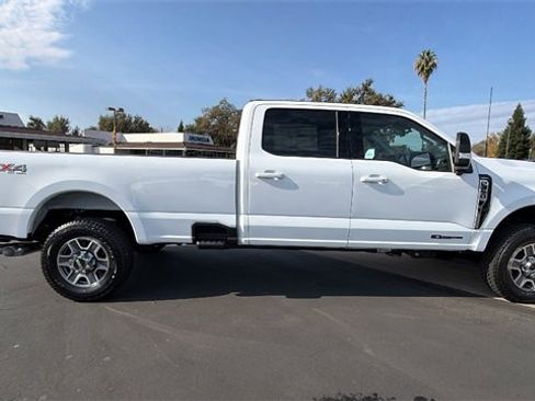 New 2026 Ford F350 Lariat w/ FX4 Off-Road Package image 3