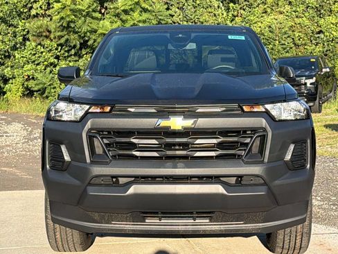 New 2026 Chevrolet Colorado W/T w/ WT Custom Package RWD image 2