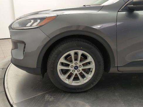 Used 2022 Ford Escape SE image 11