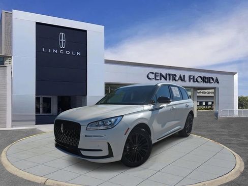 Used 2025 Lincoln Corsair Reserve w/ Jet Appearance Package image 31