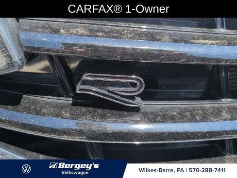 Certified 2024 Volkswagen Tiguan SE R-Line AWD/4WD image 3