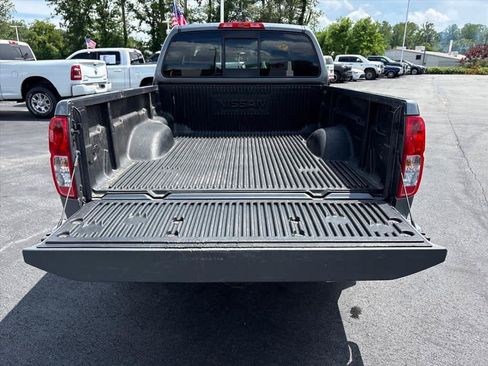 Used 2017 Nissan Frontier SV RWD image 29