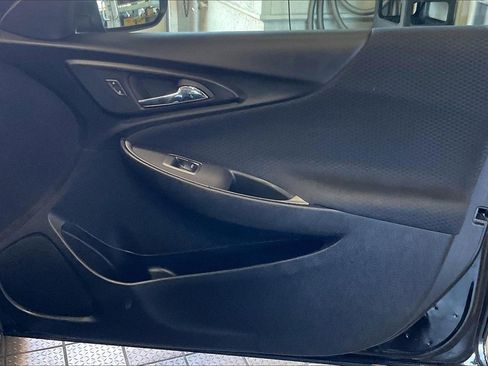 Used 2025 Chevrolet Malibu LT image 21