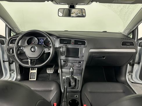 Used 2017 Volkswagen Golf Alltrack SE image 35