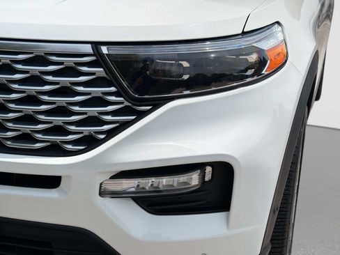 Used 2023 Ford Explorer Platinum w/ Technology Package AWD/4WD image 11
