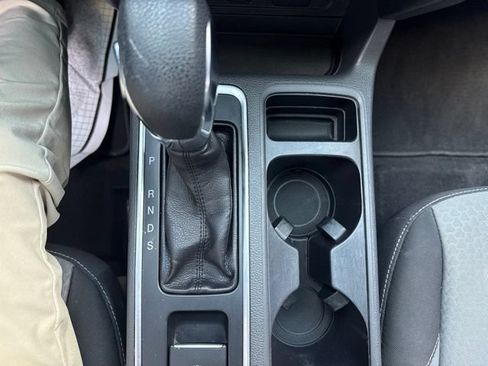 Used 2018 Ford Escape SE FWD image 25
