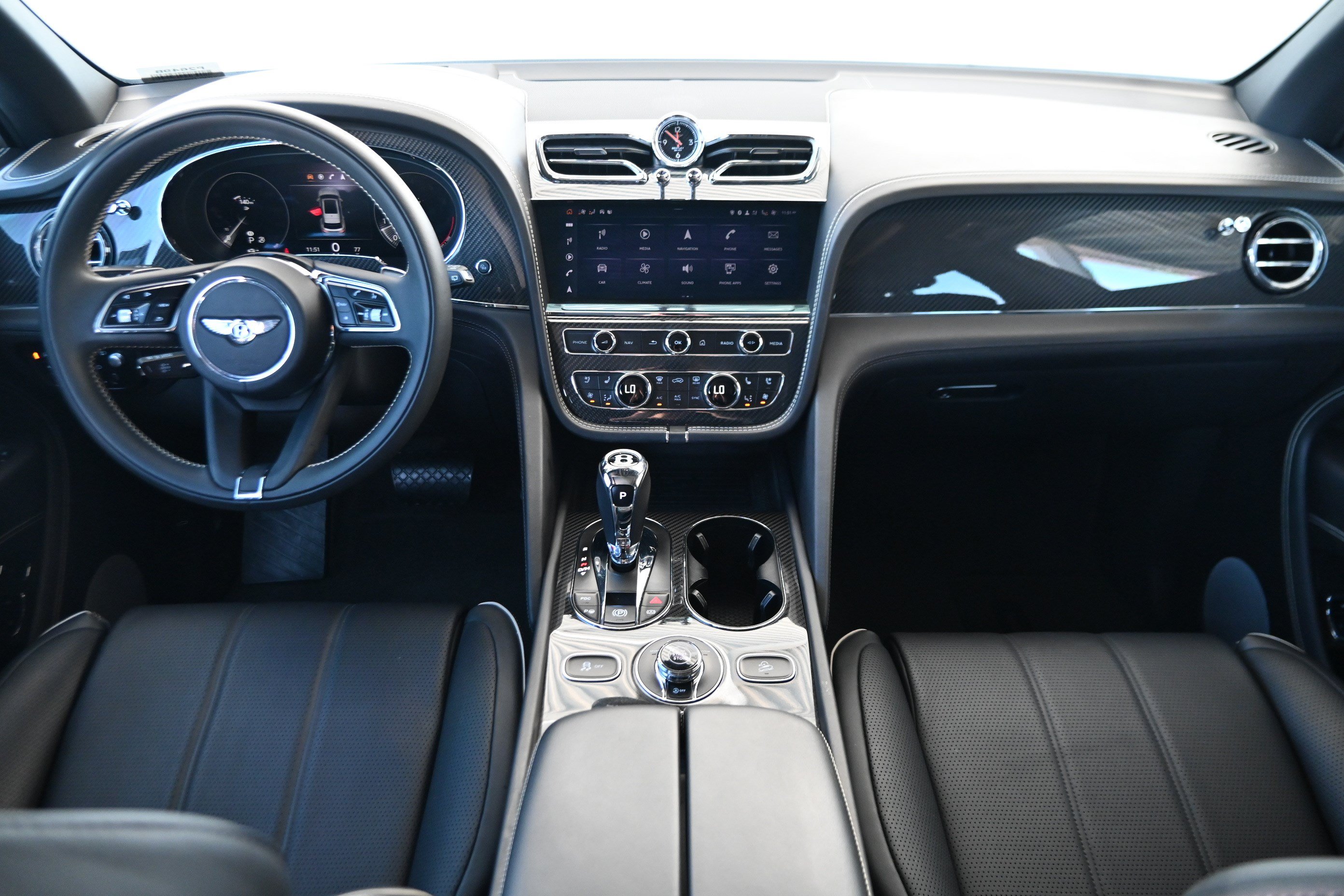 Used 2021 Bentley Bentayga AWD/4WD image 17