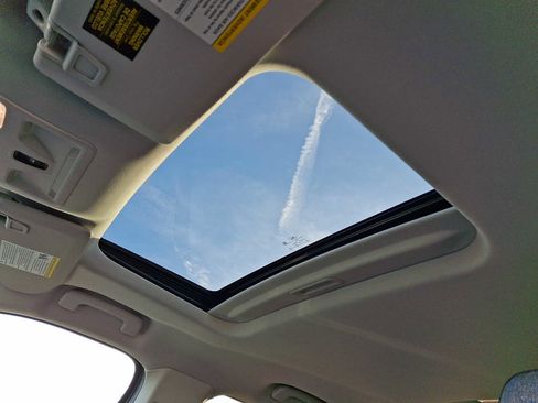 New 2026 Ford Maverick XLT w/ XLT Luxury Package image 12