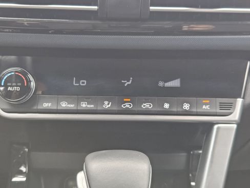 Used 2023 Kia Seltos S w/ Navigation Package FWD image 20
