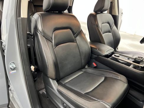 Used 2024 Nissan Pathfinder SL AWD/4WD image 28