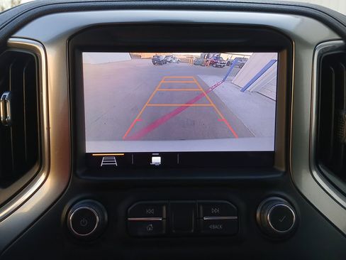 Used 2019 Chevrolet Silverado 1500 LT w/ Texas Edition image 15