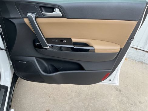 Used 2020 Kia Sportage SX FWD image 17