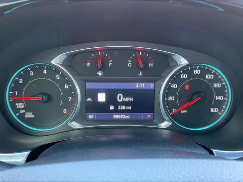 Used 2022 Chevrolet Traverse RS image 24