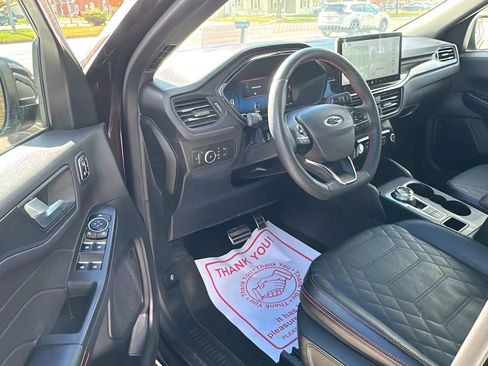 Used 2023 Ford Escape ST-Line Elite w/ Premium Technology Package image 11