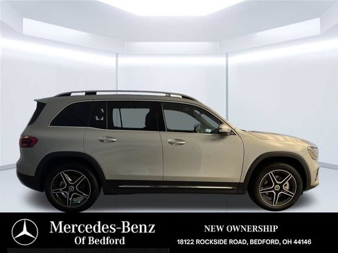 Used 2026 Mercedes-Benz GLB 250 4MATIC image 6