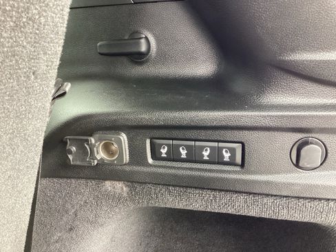 Used 2021 Jeep Grand Cherokee L Summit w/ Luxury Tech Group V image 30