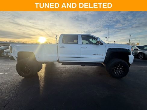 Used 2016 GMC Sierra 3500 Denali w/ Duramax Plus Package image 2