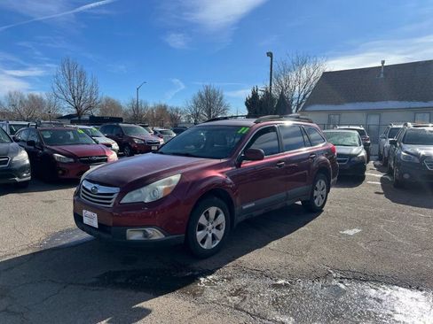 Used 2011 Subaru Outback 2.5i Premium w/ All-Weather Pkg image 2