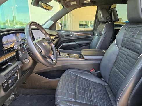 Used 2023 Cadillac Escalade Sport Platinum AWD/4WD image 9
