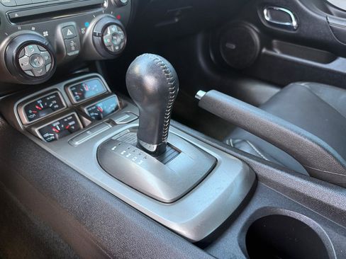 Used 2011 Chevrolet Camaro LT RWD image 22
