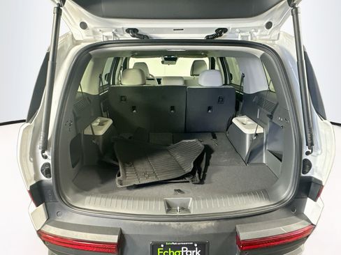 Used 2024 Hyundai Santa Fe SE FWD image 27