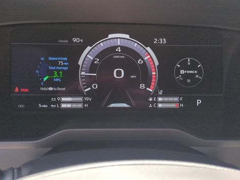 New 2026 Toyota Tundra Limited AWD/4WD image 31