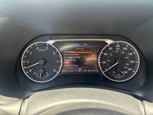 Used 2025 Nissan Sentra SV FWD image 38