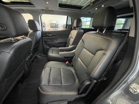 Used 2022 GMC Acadia AT4 w/ Technology Package AWD/4WD image 27