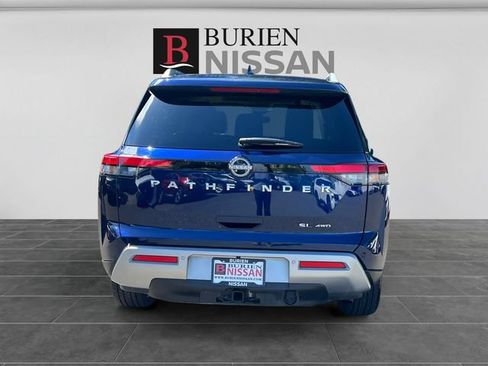 Used 2022 Nissan Pathfinder SL w/ SL Premium Package AWD/4WD image 4