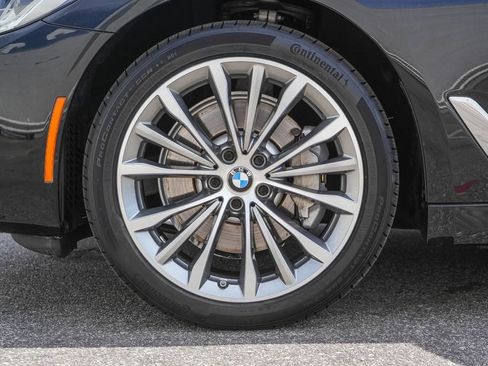 Certified 2023 BMW 530i w/ Convenience Package RWD image 9