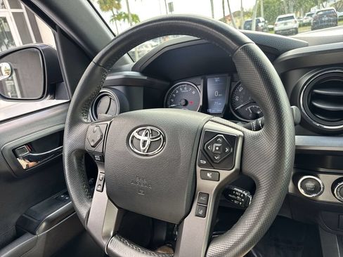 Used 2019 Toyota Tacoma TRD Sport AWD/4WD image 54
