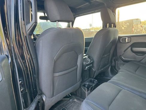 Used 2021 Jeep Wrangler Unlimited Sport AWD/4WD image 12