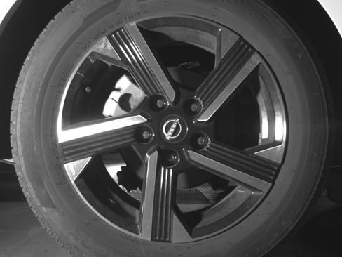 Used 2025 Nissan Sentra SV FWD image 15