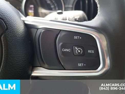 Used 2023 Jeep Wrangler Unlimited Sahara w/ Cold Weather Group AWD/4WD image 11