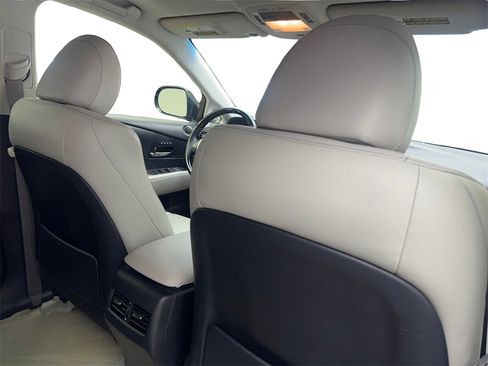 Used 2013 Lexus RX 450h FWD image 41