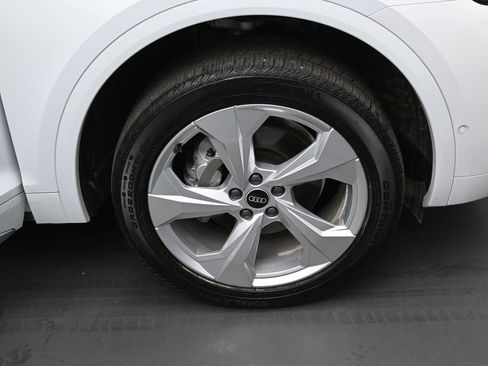 Used 2022 Audi Q5 2.0T Prestige w/ Prestige Package image 41