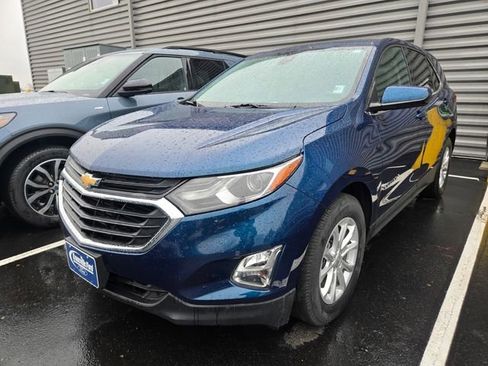 Used 2020 Chevrolet Equinox LT image 2