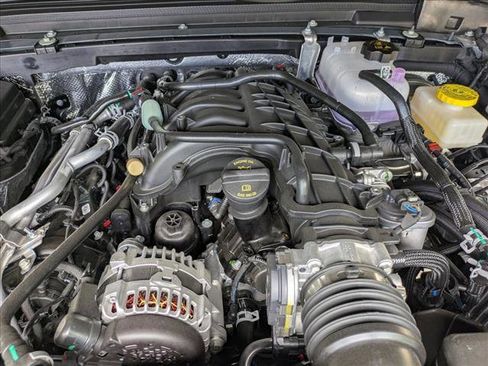 New 2025 Jeep Wrangler Unlimited Rubicon image 18