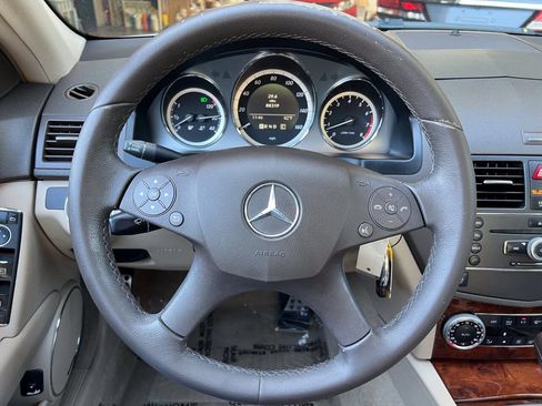 Used 2010 Mercedes-Benz C 350 Sport image 14