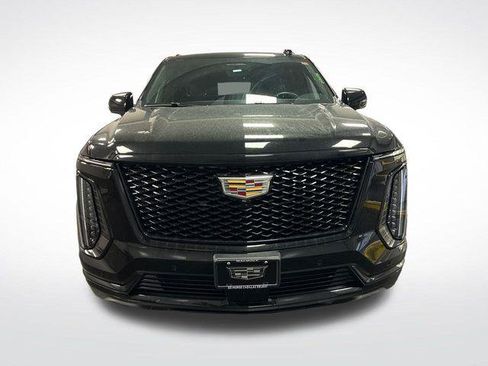 Certified 2025 Cadillac Escalade ESV Sport AWD/4WD image 40