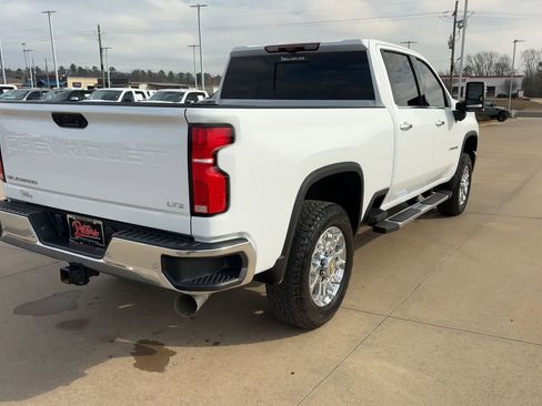 Used 2025 Chevrolet Silverado 2500 LTZ w/ LTZ Premium Package image 8
