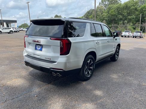 New 2026 GMC Yukon AT4 w/ AT4 Premium Plus Package AWD/4WD image 6