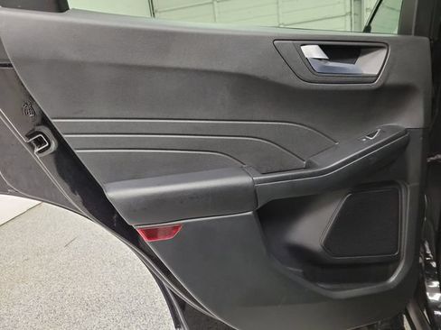 Certified 2025 Ford Escape Platinum AWD/4WD image 10