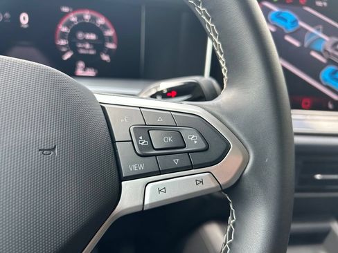 Certified 2026 Volkswagen Tiguan SE FWD image 21